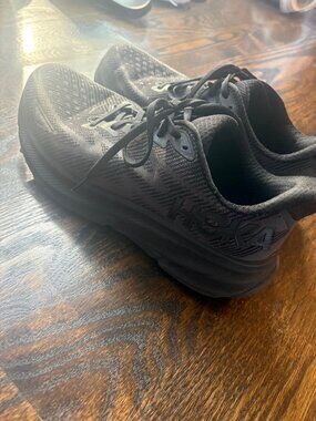 Hoka One One W Clifton 9 Running Shoes Women's 10B Black
